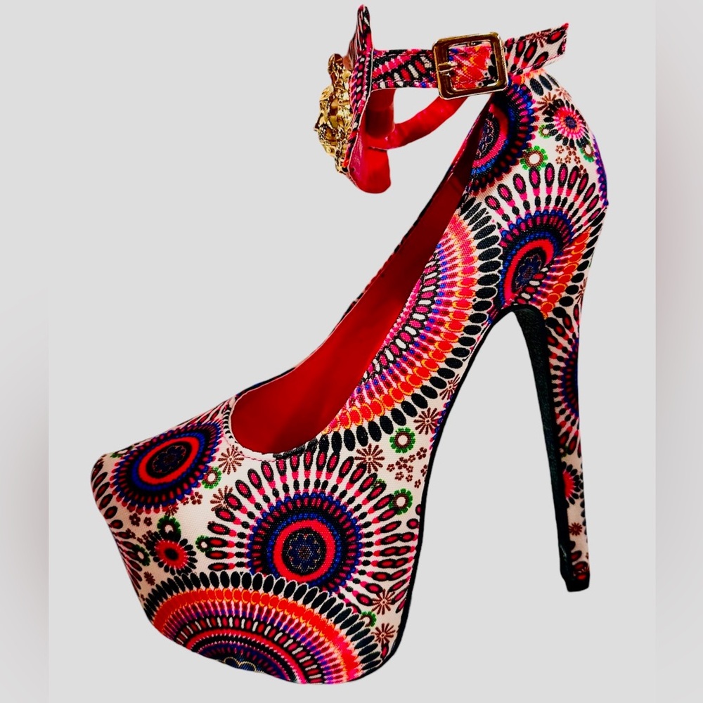 Ami Clubwear platform, cosplay, sexy, tall heels! Size 8, brand new!